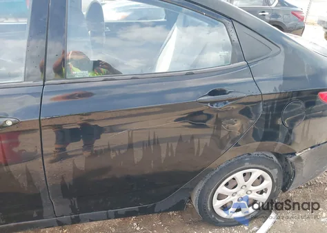 2013 Hyundai Accent Gls z USA, uszkodzony, nr VIN KMHCT4AE7DU429183